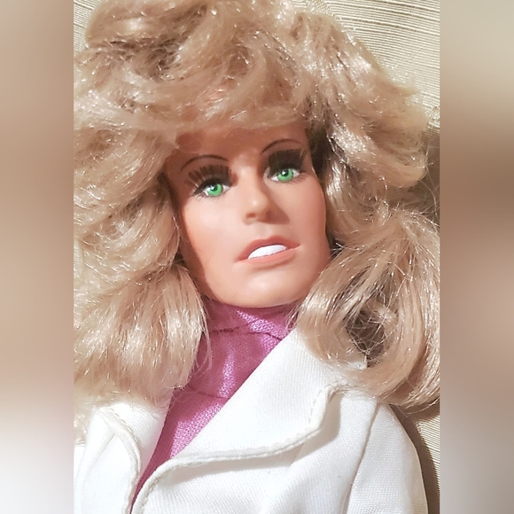 Vintage 1977 Mego 12" Charlie's Angel Farrah Fawcett Celebrity Doll - Picture 2 of 6
